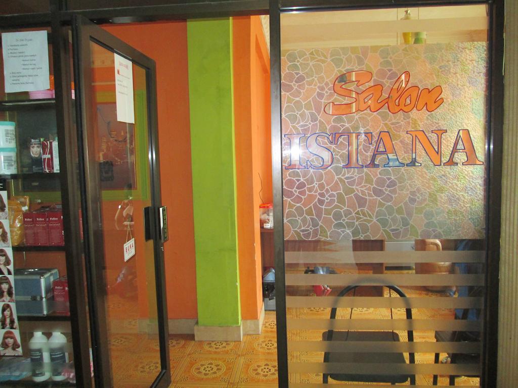 Hotel Istana Makassar Eksteriør billede