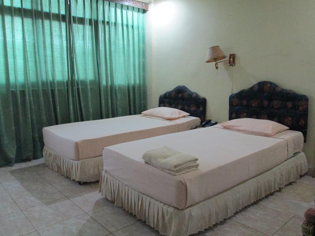 Hotel Istana Makassar Værelse billede
